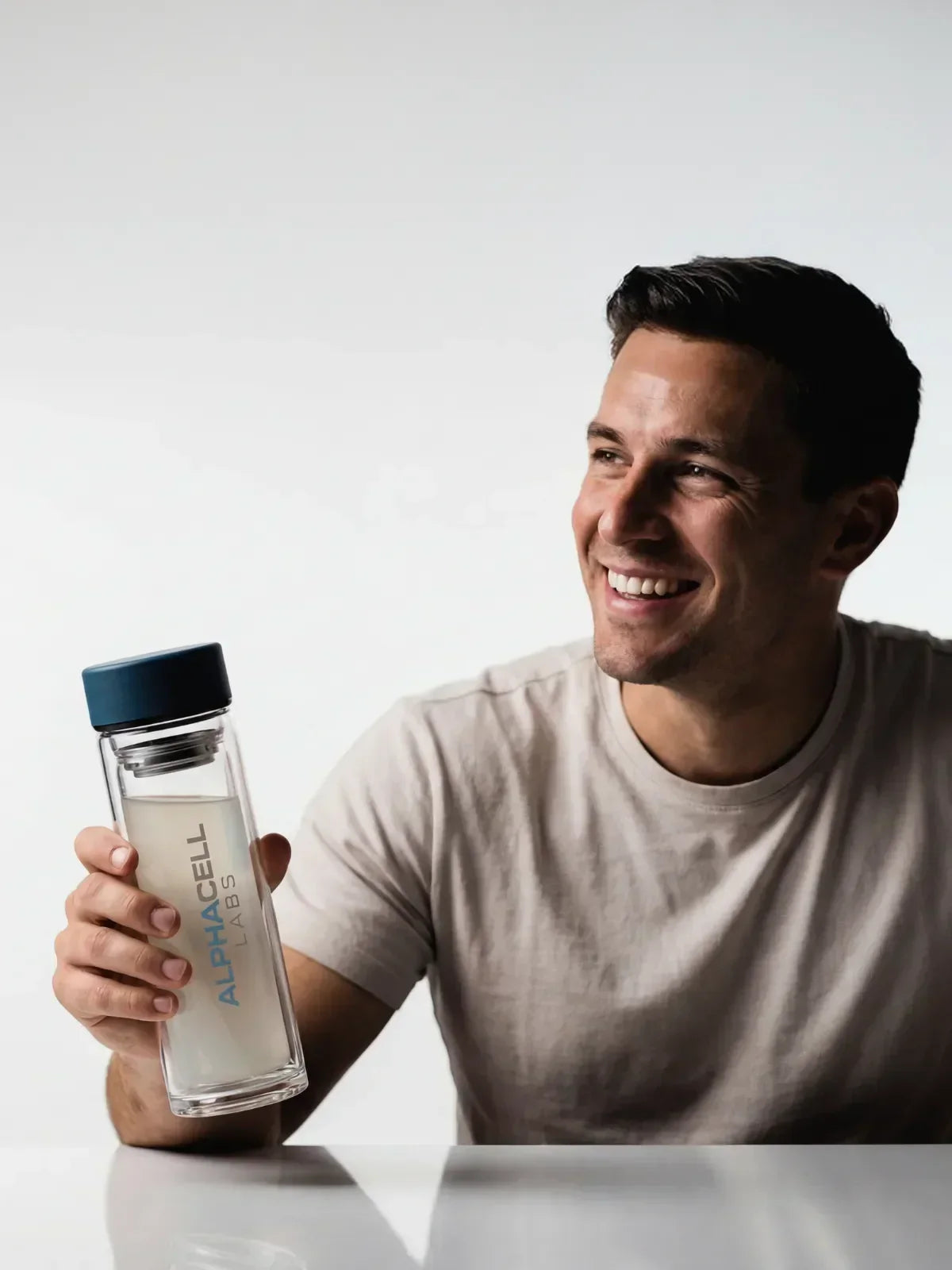 NMN + Resveratrol: The Synergistic Duo for Cellular Longevity - AlphaCell Labs